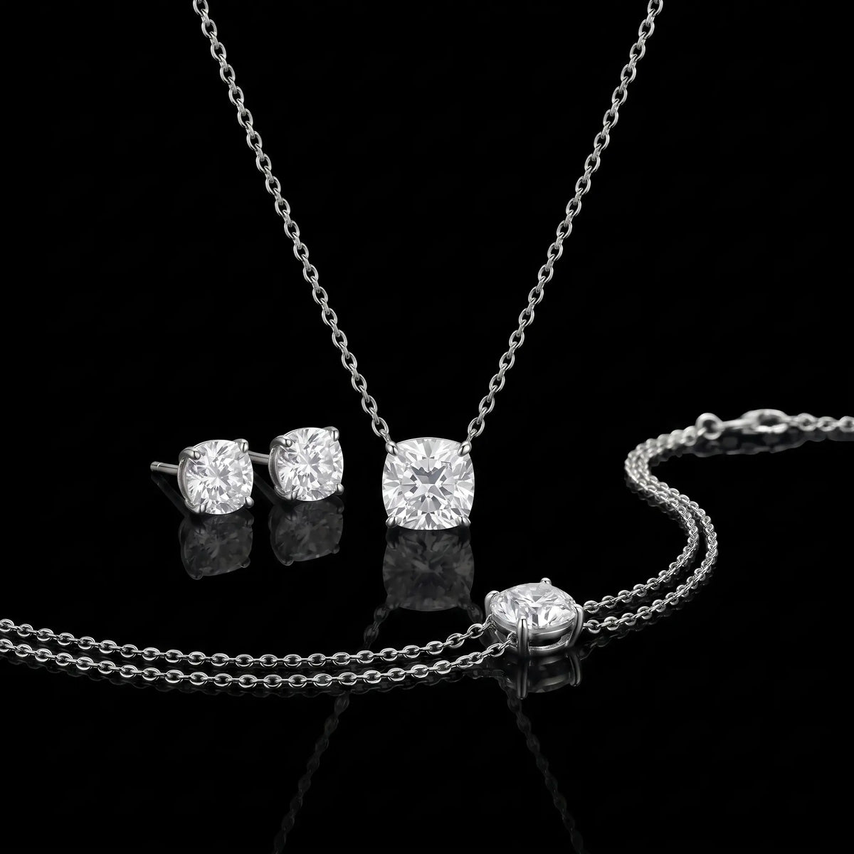 Diamond Set - Cushion, White Gold