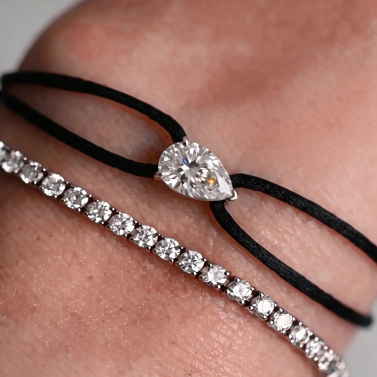 Diamond Satin Bracelet - Pear, Black