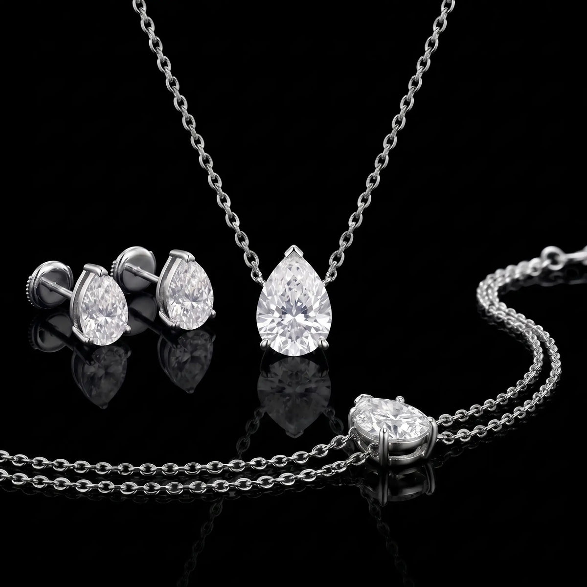 Diamond Set - Pear, White Gold