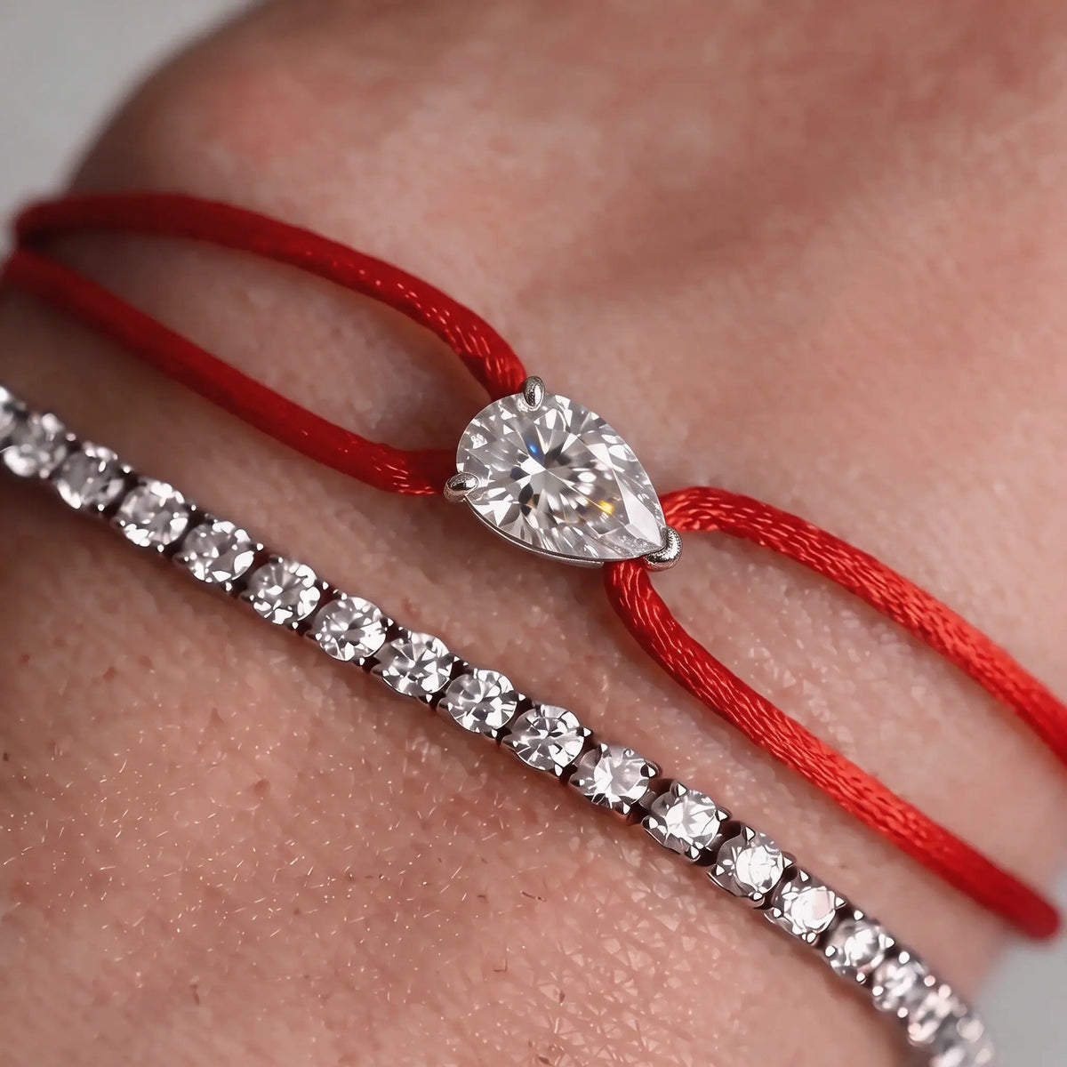 Diamond Satin Bracelet - Pear, Red